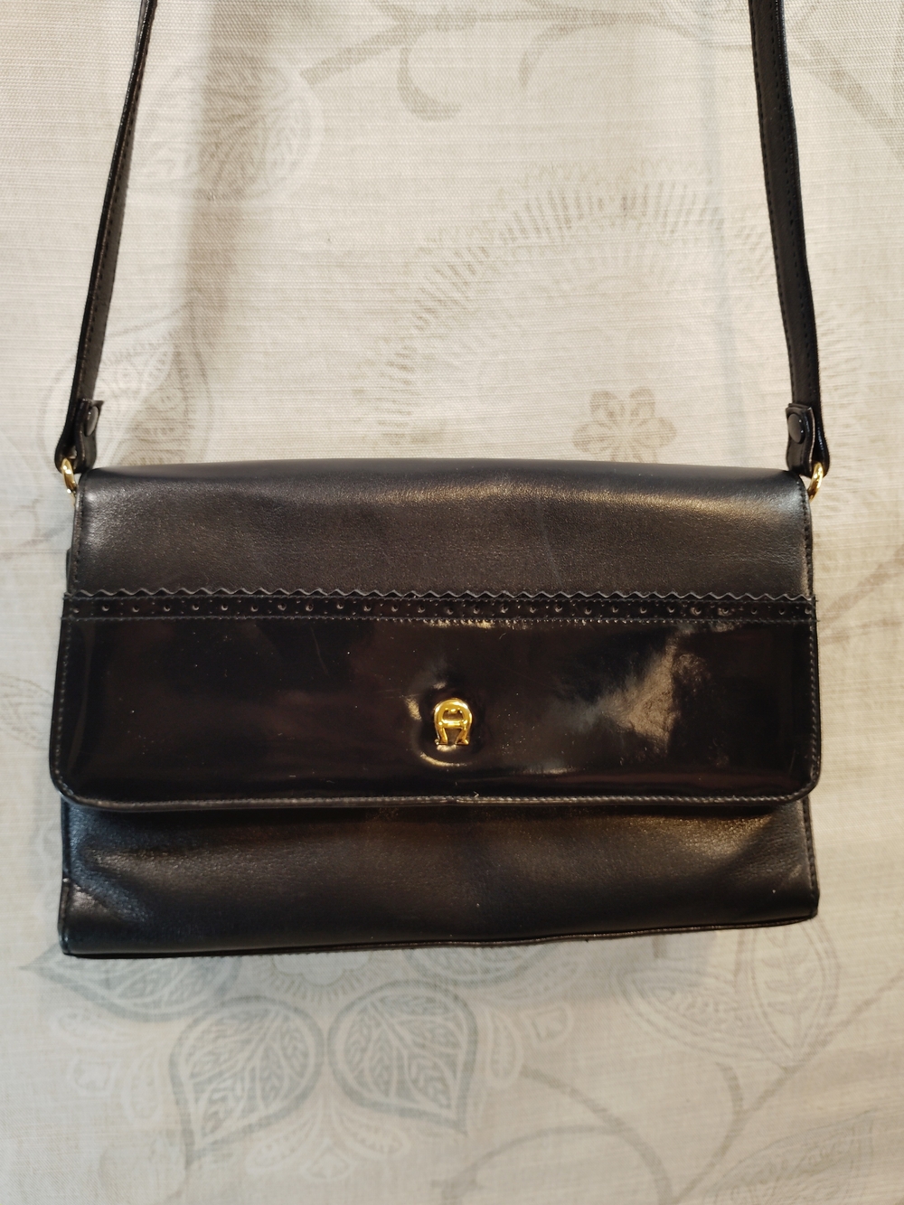 Elienne Aigner Vintage Black Genuine Leather Crossbody Bag with Gold Turn-Lock